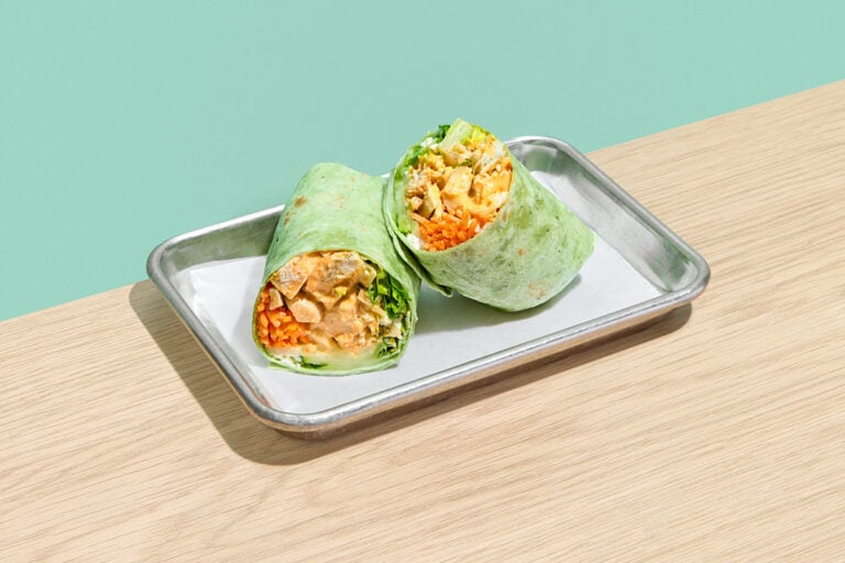 Buffalo Chicken — Chicken Breast, Romaine, Carrot, Cucumber, Aged Cheddar Cheese, Buffalo Ranch Dressing