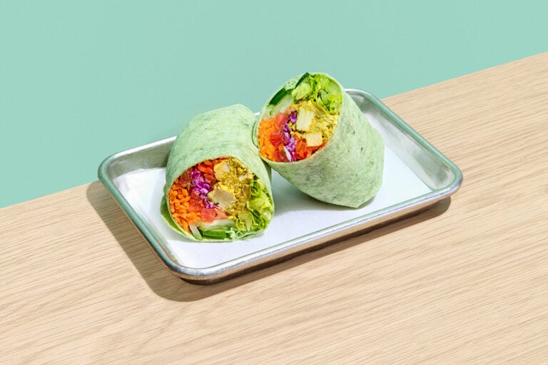 Curry Chicken — Chicken Breast, Romaine, Purple Cabbage, Carrot, Red Pepper, Cucumber, Pico de Gallo, Mandarin Orange Dressing